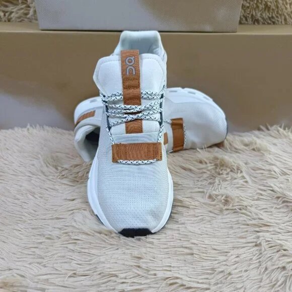 On Cloudnova White Pearl Running Shoes Womens Sneaker - Picture 4 of 5